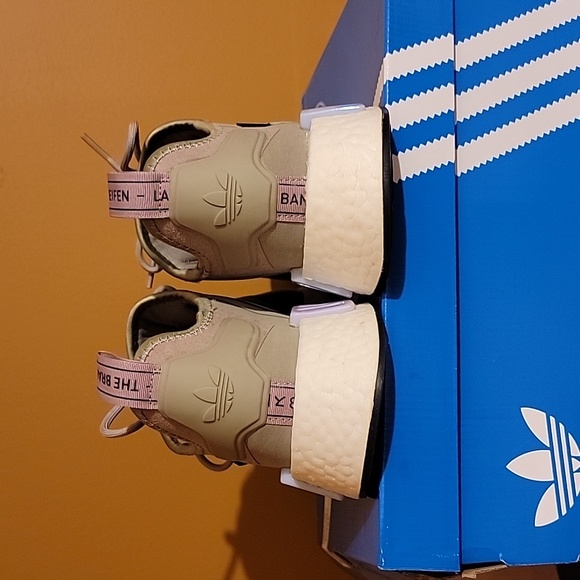 Adidas Originals Women's NMD_R1 - Picture 3 of 9